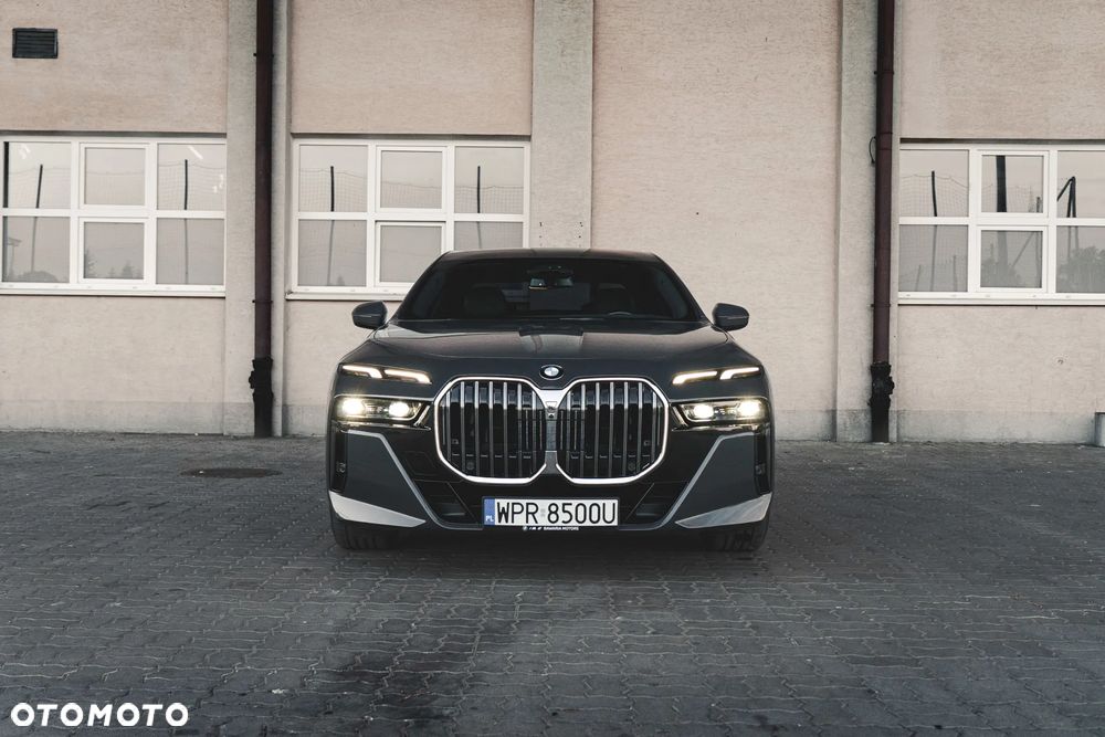 BMW Seria 7 740d xDrive mHEV sport - 3