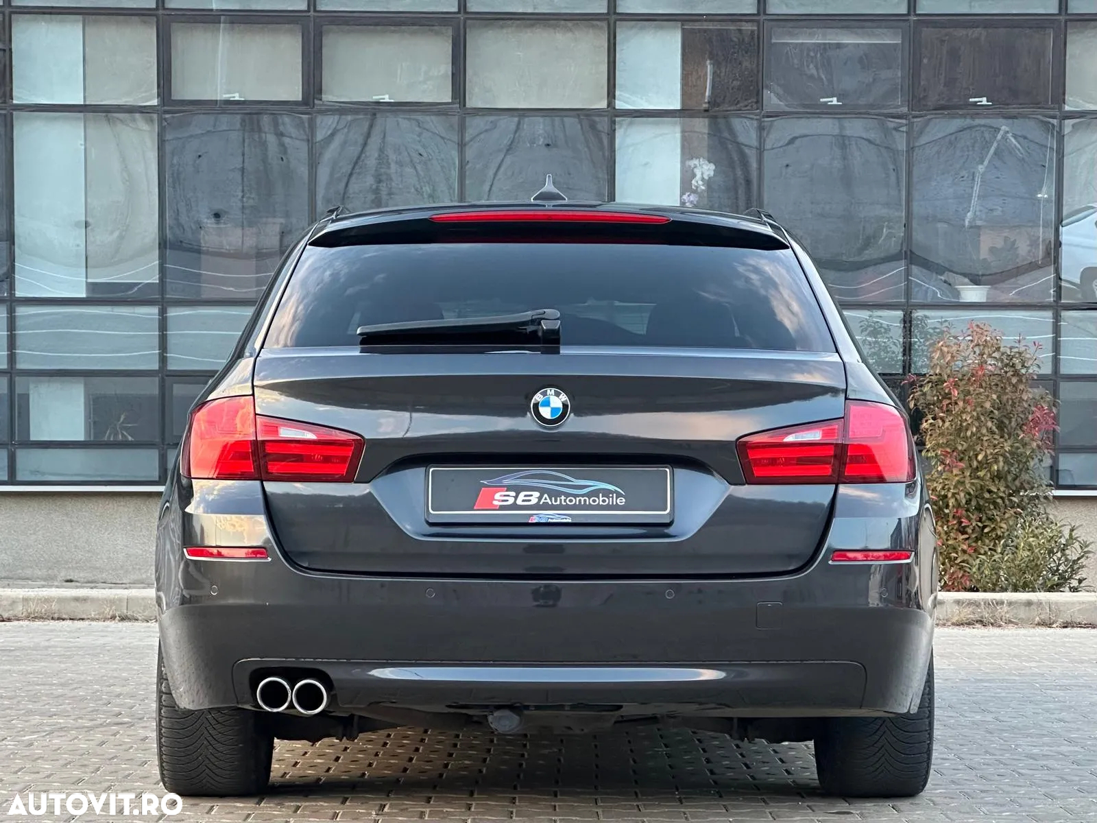BMW Seria 5 520d Touring Aut. Luxury Line - 4