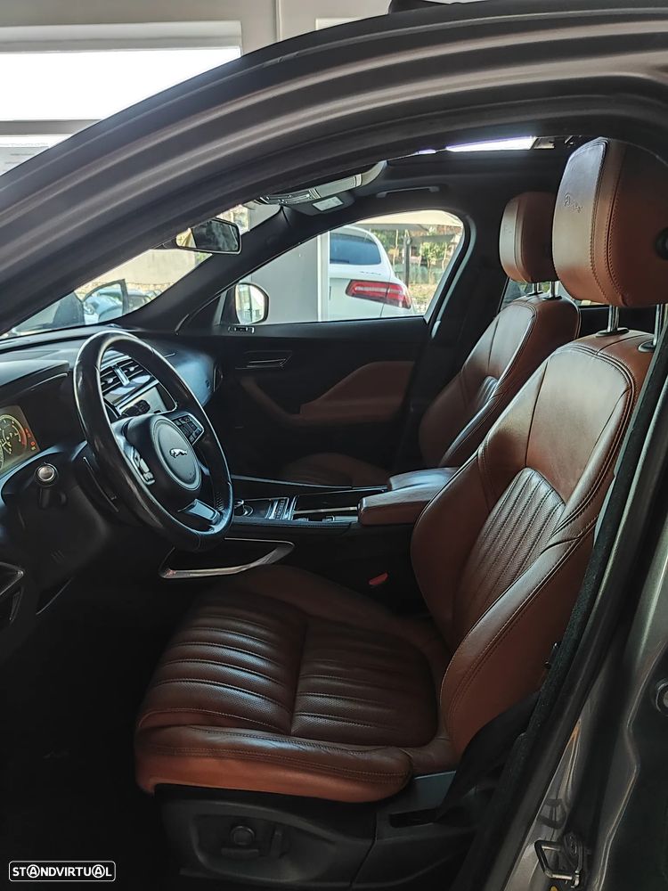 Jaguar F-Pace 20d Aut. R-Sport - 13