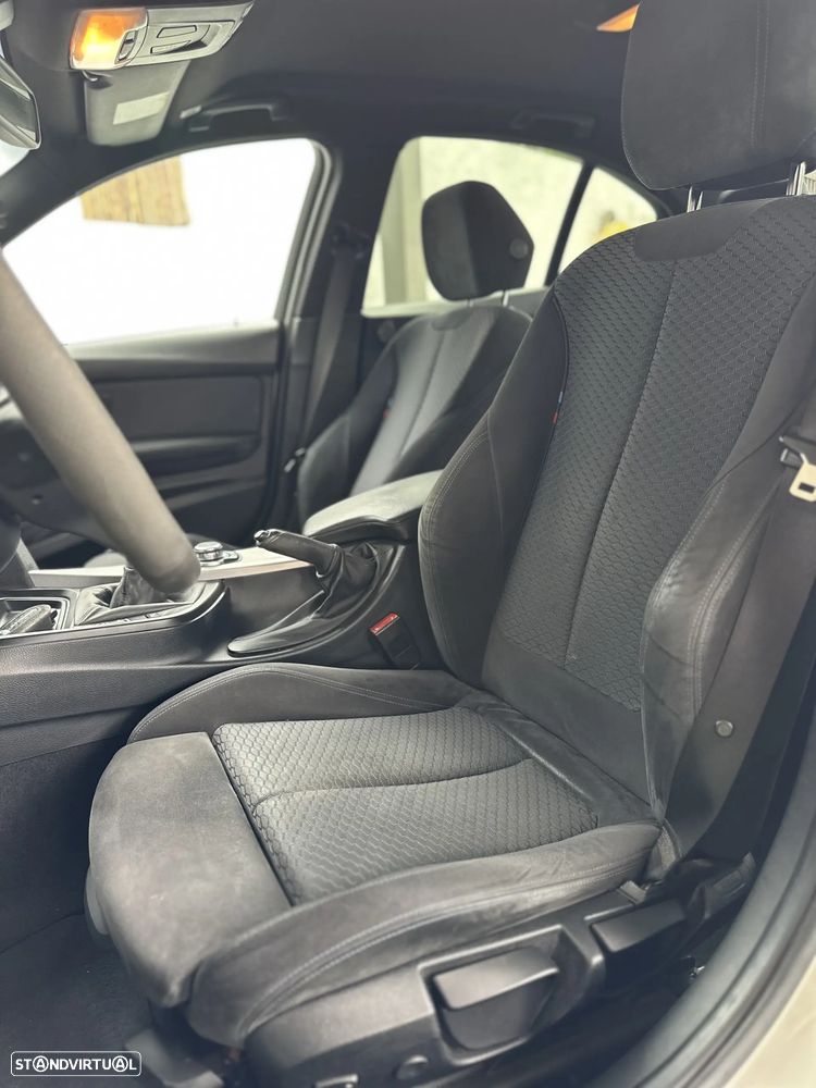 BMW 318 d Pack M - 22