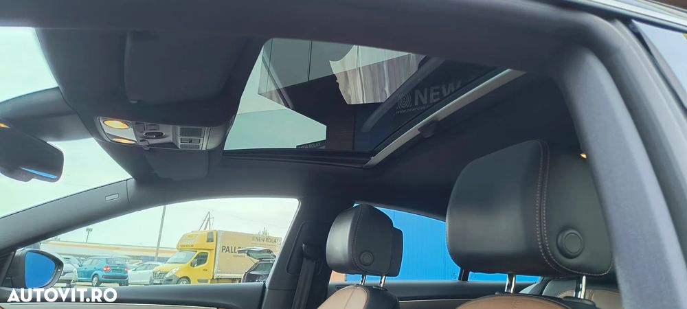 Volkswagen Passat CC 2.0 TDI BlueMotion Technology DSG Exclusive - 20