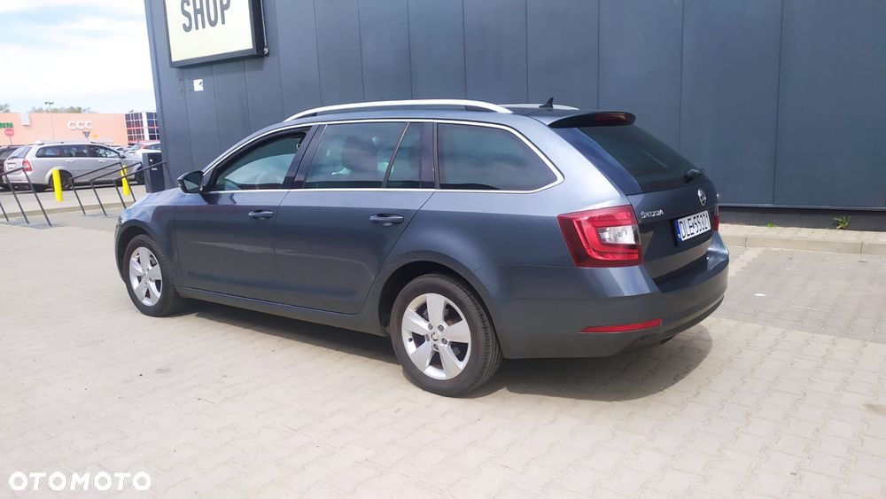 Skoda Octavia 1.6 TDI DSG Premium Edition - 6