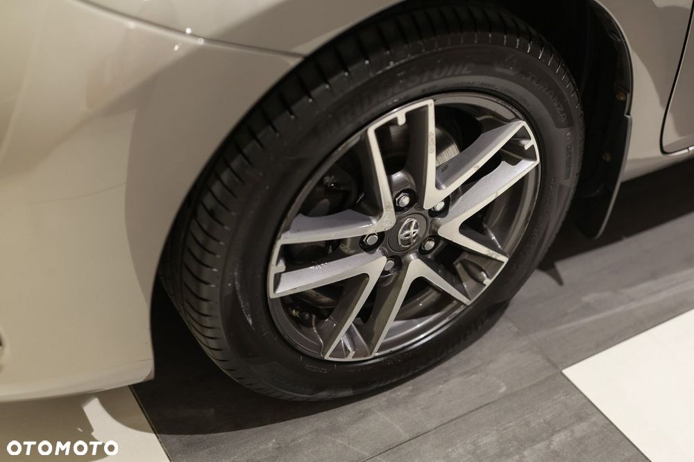 Toyota Auris - 23