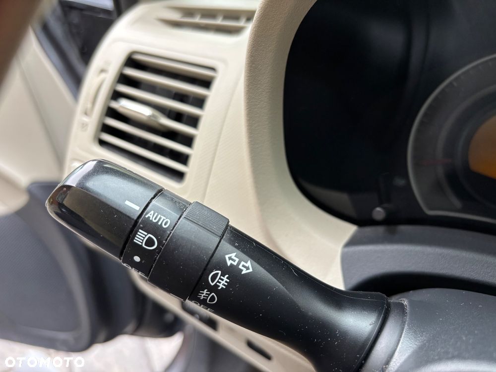 Toyota Auris 1.6 VVT-i Premium MM - 31