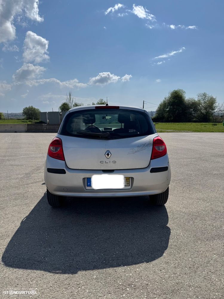 Renault Clio 1.2 16V Rip Curl - 3