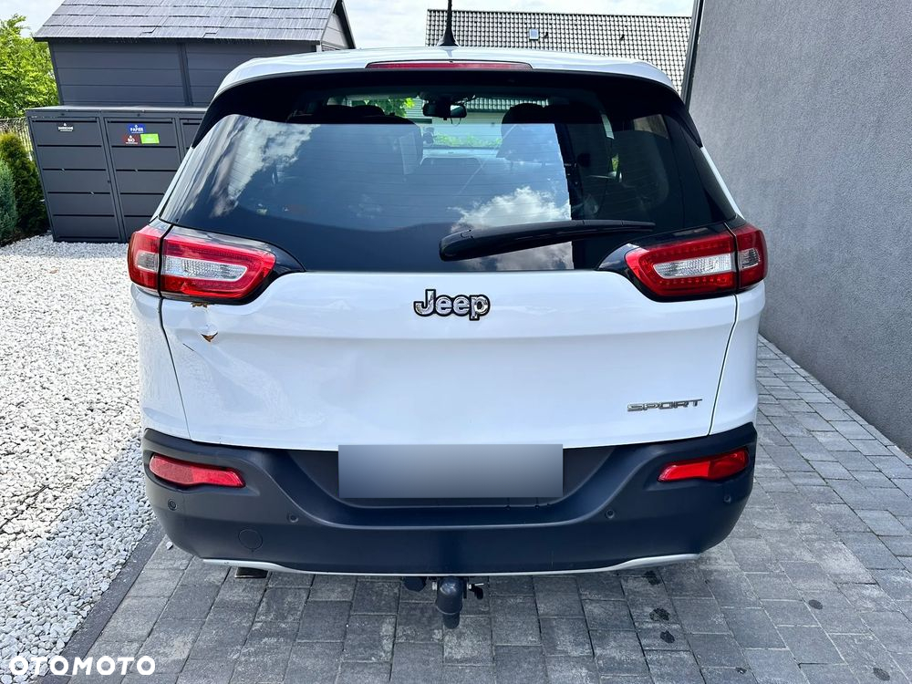 Jeep Cherokee - 5