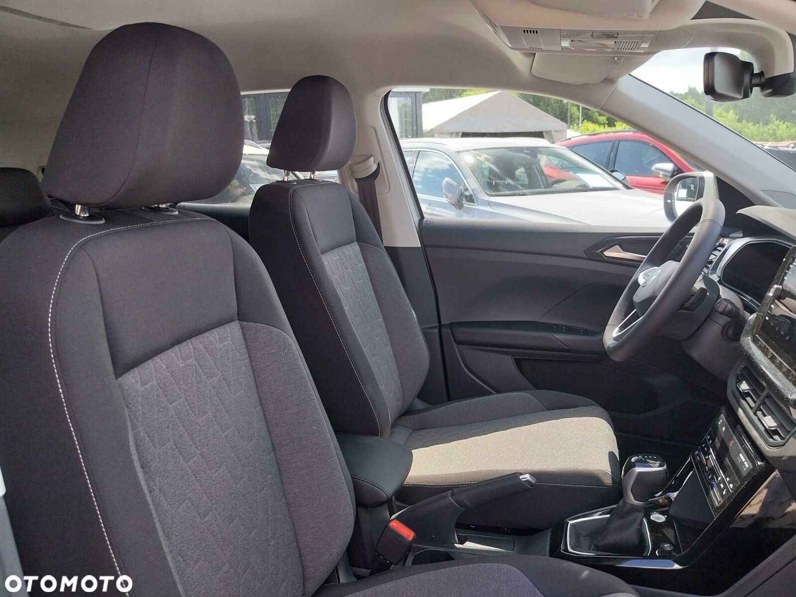 Volkswagen T-Cross 1.0 TSI Life Plus DSG - 16