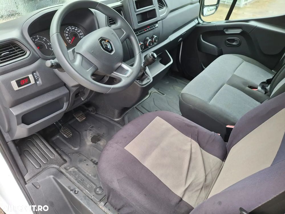 Renault Master 2.3 Blue dCi 135 TT Furgon CD 3,5t L3H2 9 m3 - 11