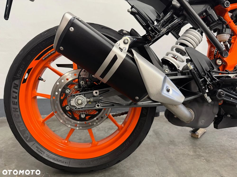 KTM Duke 125 - 34