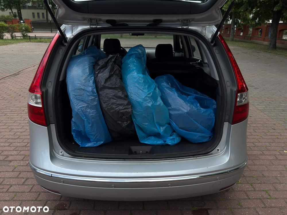 Hyundai i30 1.6 Comfort - 20