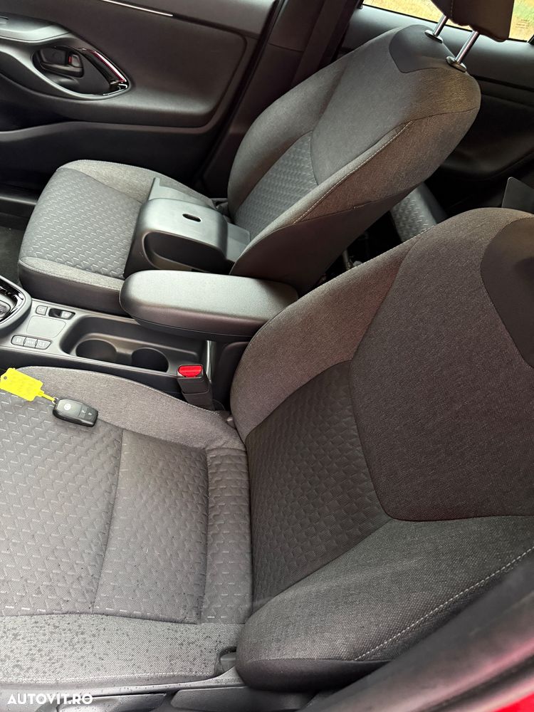 Toyota Yaris - 4