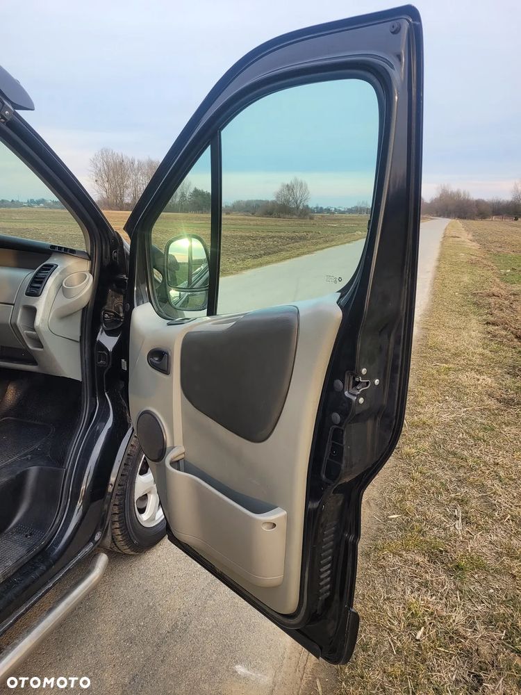 Renault TRAFIC 2.5DCi 150KM - L2H1 - Długi / DUBELKABINA / NAVI / KLIMA - 13