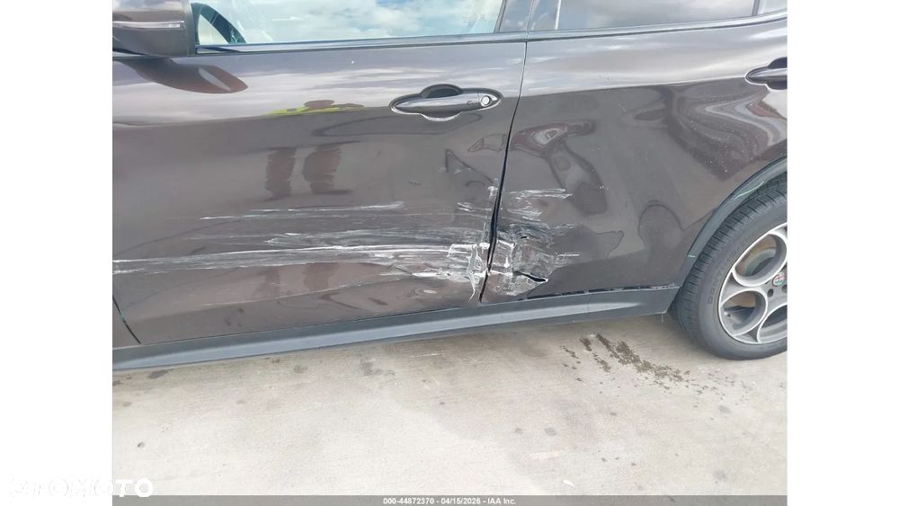 Alfa Romeo Stelvio 2.0 Turbo TI Q4 - 9