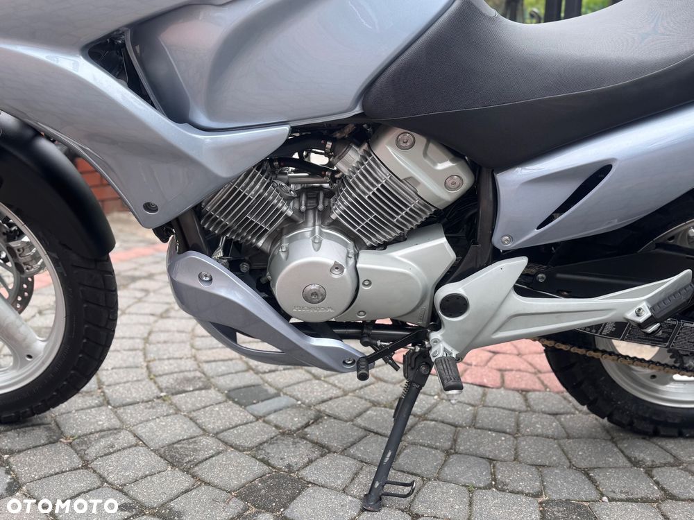 Honda XL - 16
