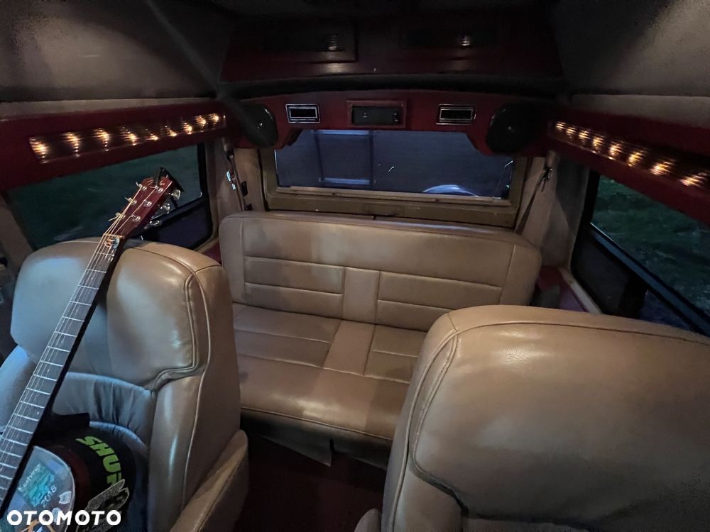 Chevrolet Astro 4.3i V6 - 11