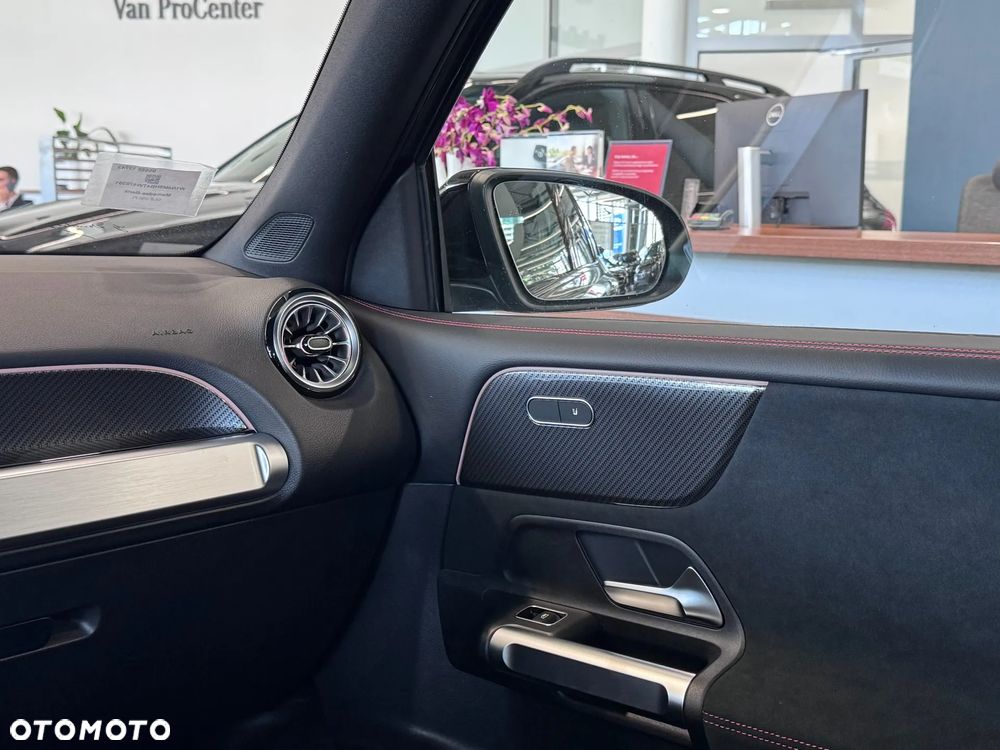 Mercedes-Benz GLB 200 AMG Line 7G-DCT - 13