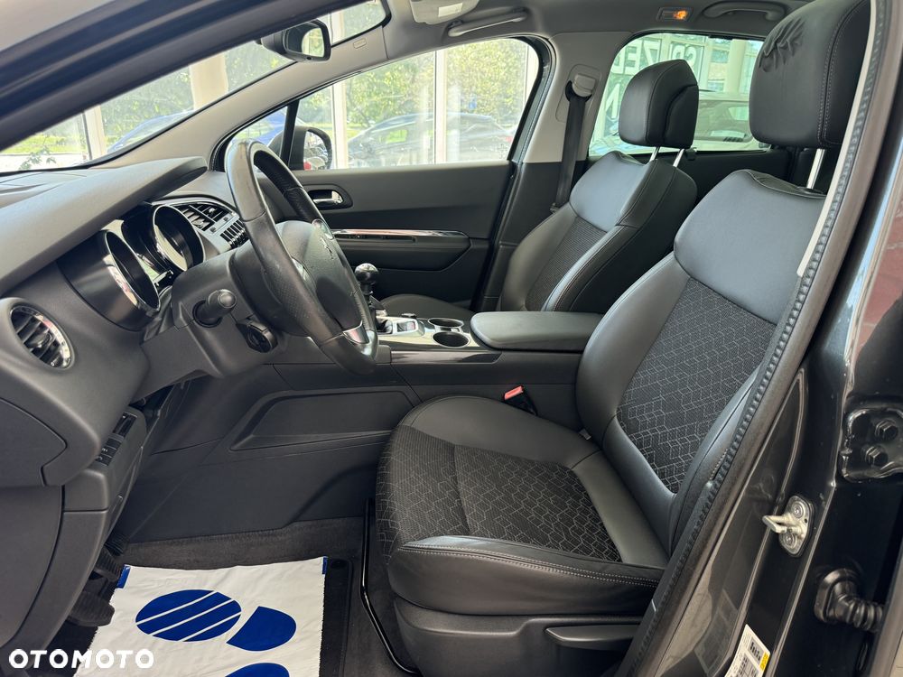 Peugeot 3008 1.6 HDi Style - 12