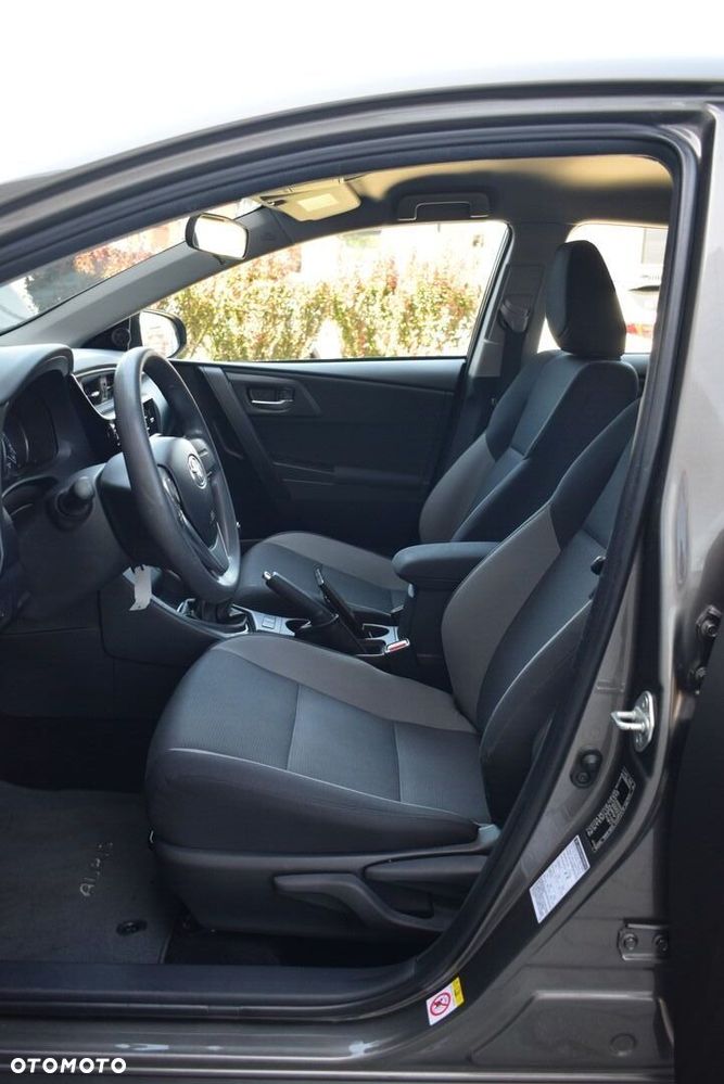 Toyota Auris 1.33 VVT-i Active - 13
