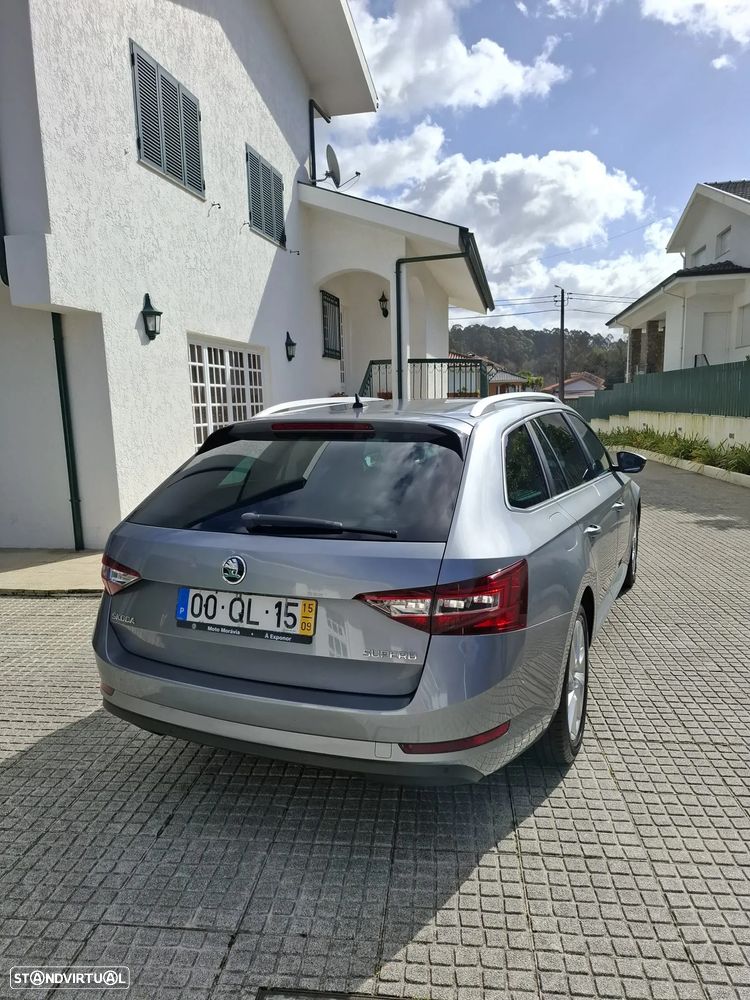 Skoda Superb Break 1.6 TDI Style - 4
