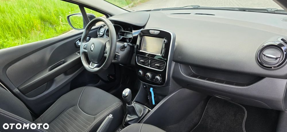 Renault Clio 1.2 16V Limited EU6 - 16