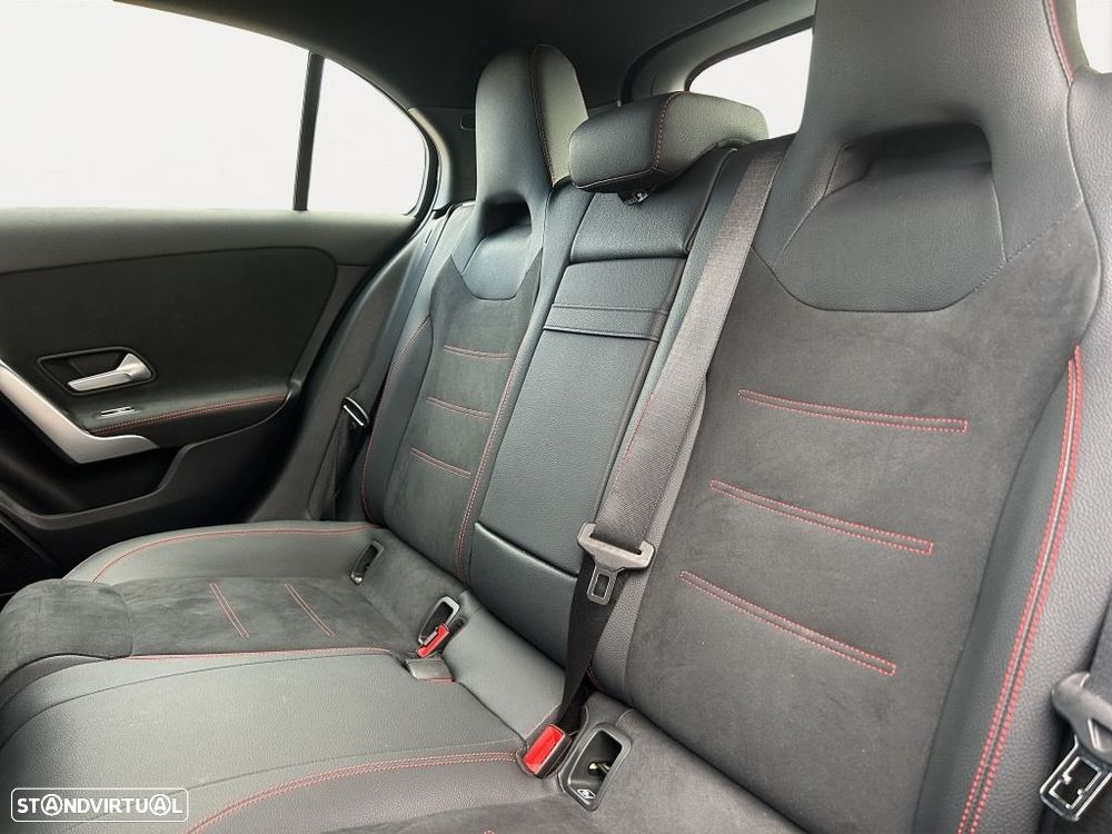 Mercedes-Benz A 250 — fotografia 14