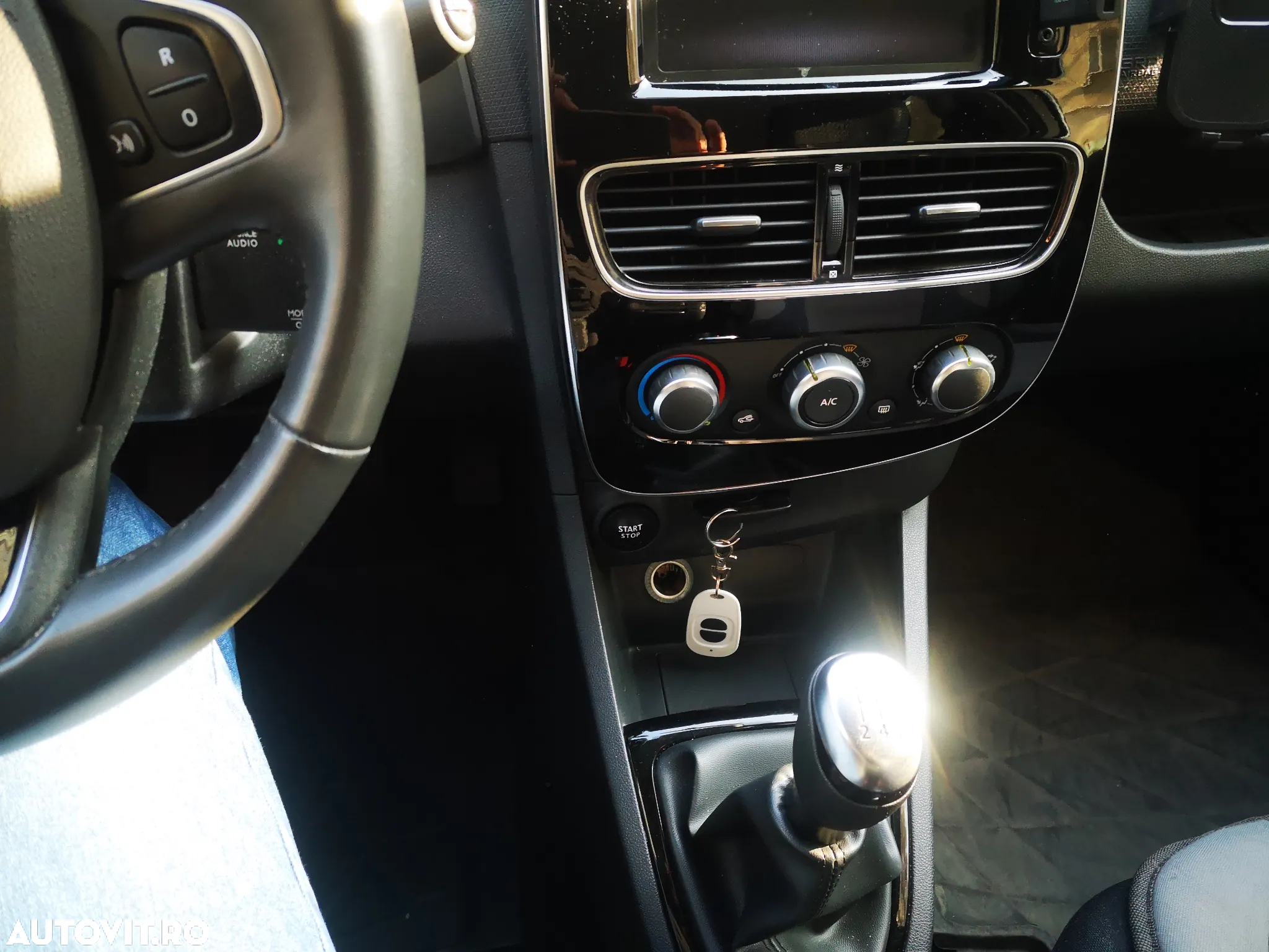 Renault Clio IV TCe Zen - 18