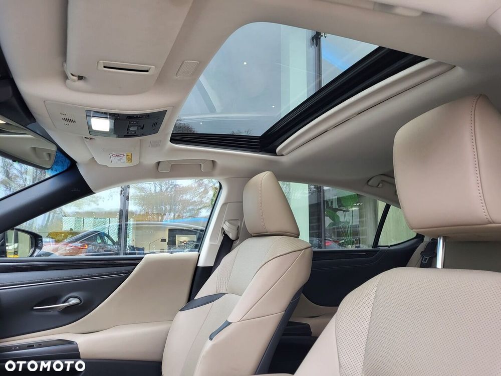 Lexus ES - 8
