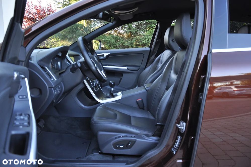Volvo XC 60 - 21