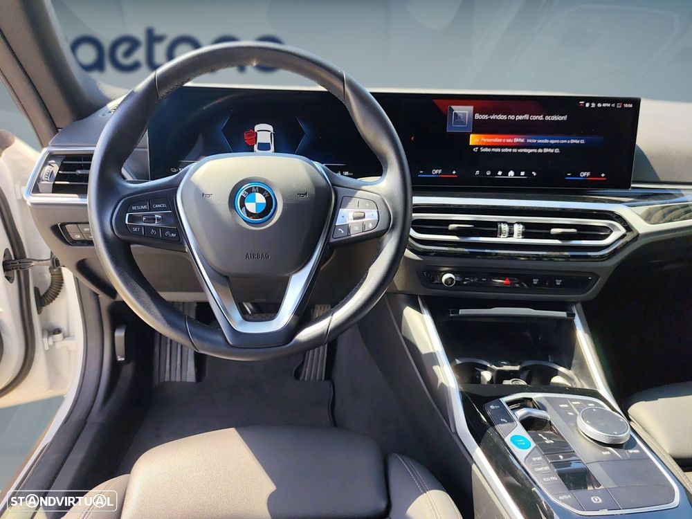 BMW i4 eDrive35 - 13