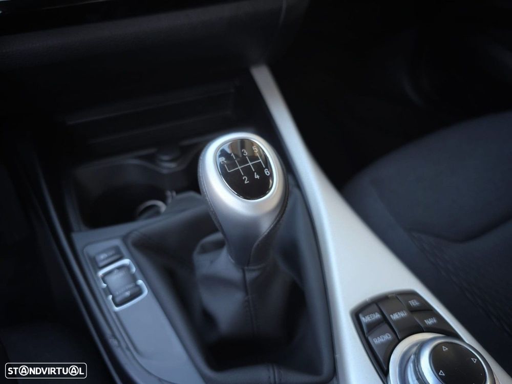 BMW 116 d EfficientDynamics - 23