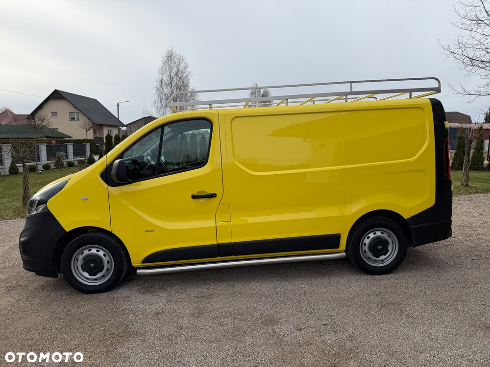 Opel Vivaro - 11
