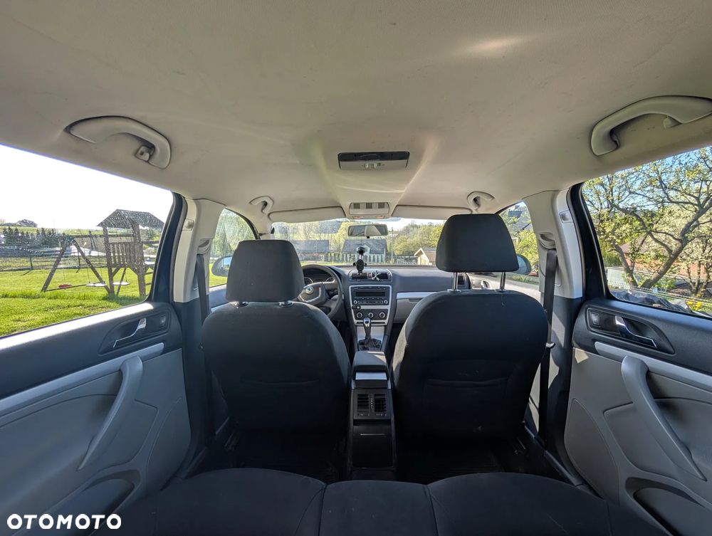 Skoda Octavia 1.6 TDI Ambiente - 9