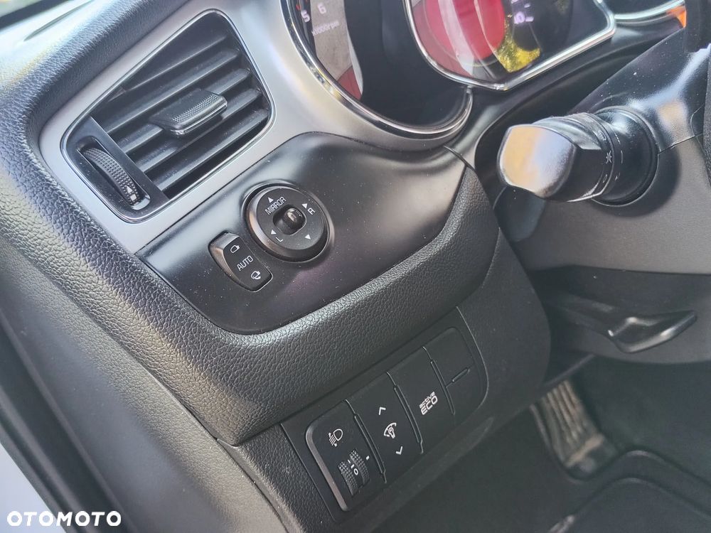 Kia Ceed - 26