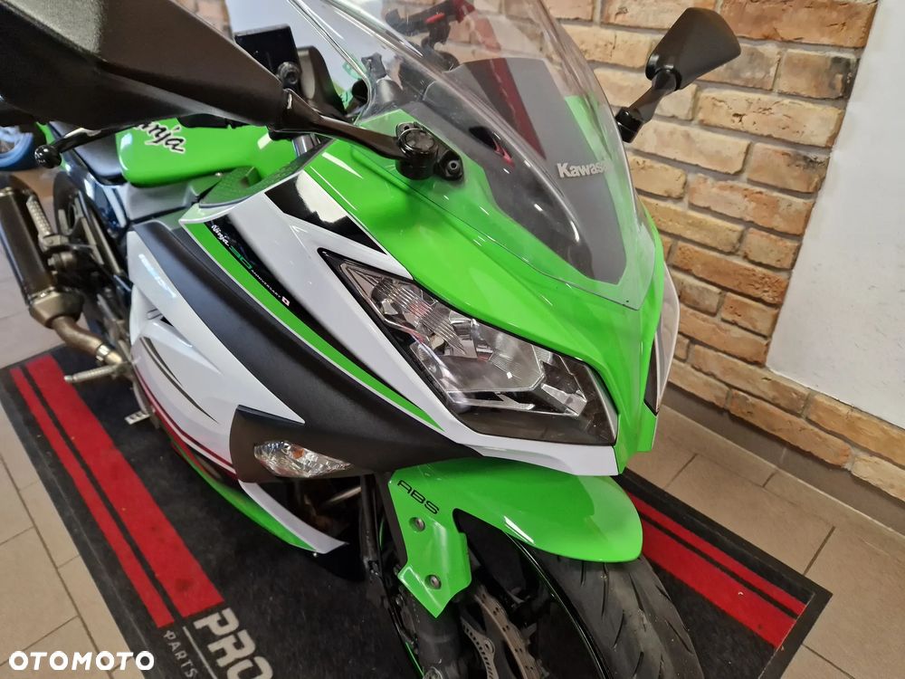 Kawasaki Ninja 300 ABS - 18