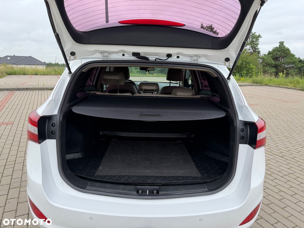 Hyundai i30 1.6 Premium - 18