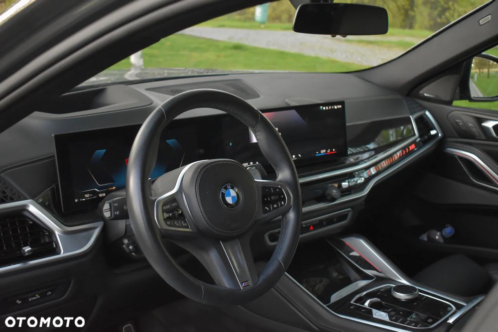 BMW X6M - 16