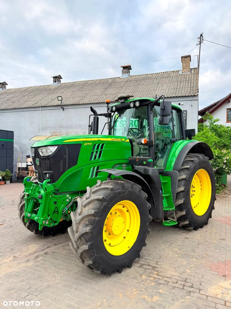 John Deere 6175M - 2