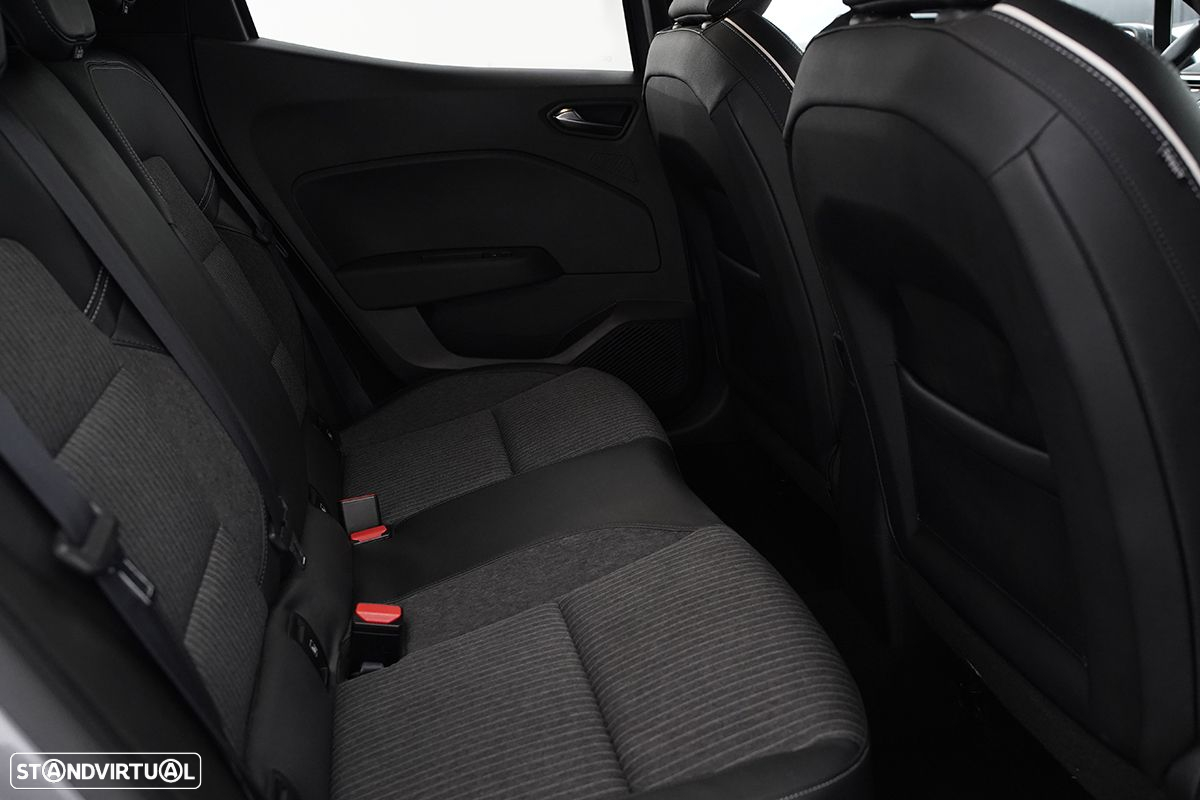Renault Clio 1.0 TCe Techno Bi-Fuel - 24