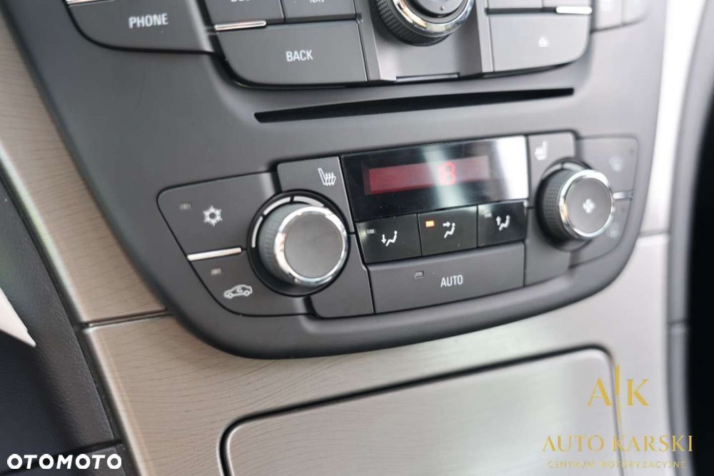 Opel Insignia - 12