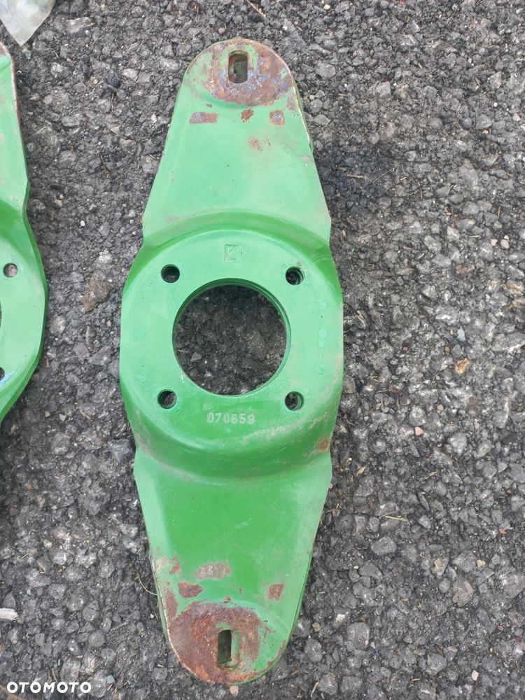 Części kosiarki KRONE ,dysk,ślizg,siłowniki,śruby,200310611,płoza,2535663,trzymak noża,200361700,934138.siłownik podnoszenia. - 4