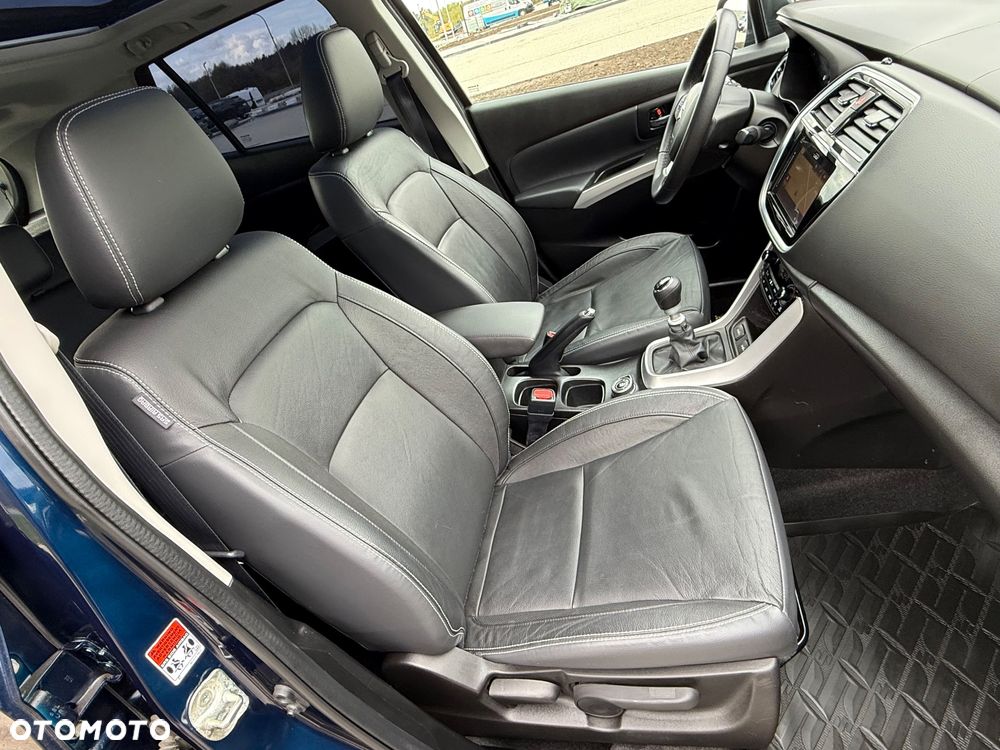 Suzuki SX4 S-Cross 1.4 T Premium 4WD - 24