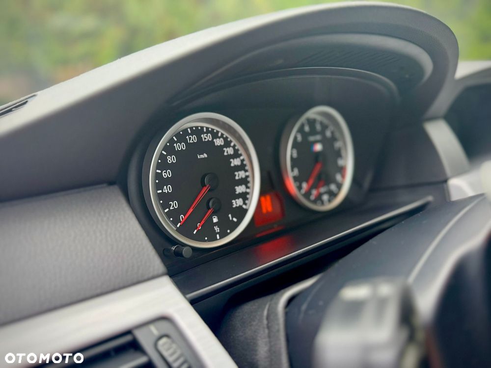 BMW M5 - 21
