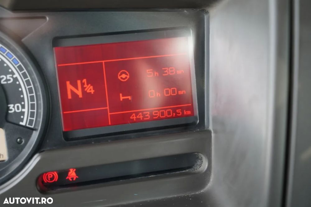 Renault KERAX 410 / 6x4 / BASCULĂ + HDS FASSI F150 / platformă hidroizolatoare / BORDMATIC / anvelope 100% / graifer - 39