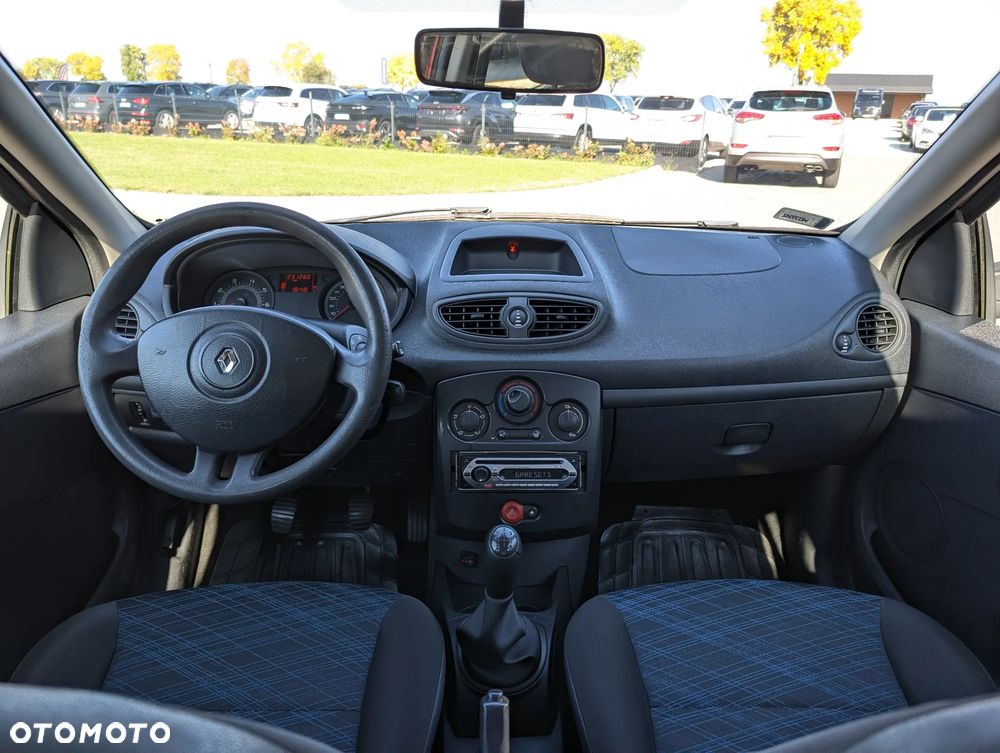 Renault Clio 1.4 16V Dynamique - 24
