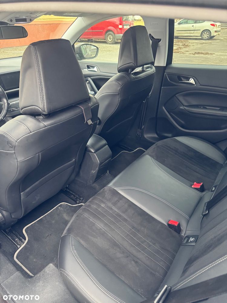 Peugeot 308 - 8