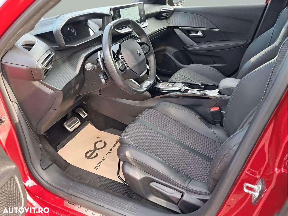 Peugeot 208 1.2 L PureTech STT EAT8 GT - 7