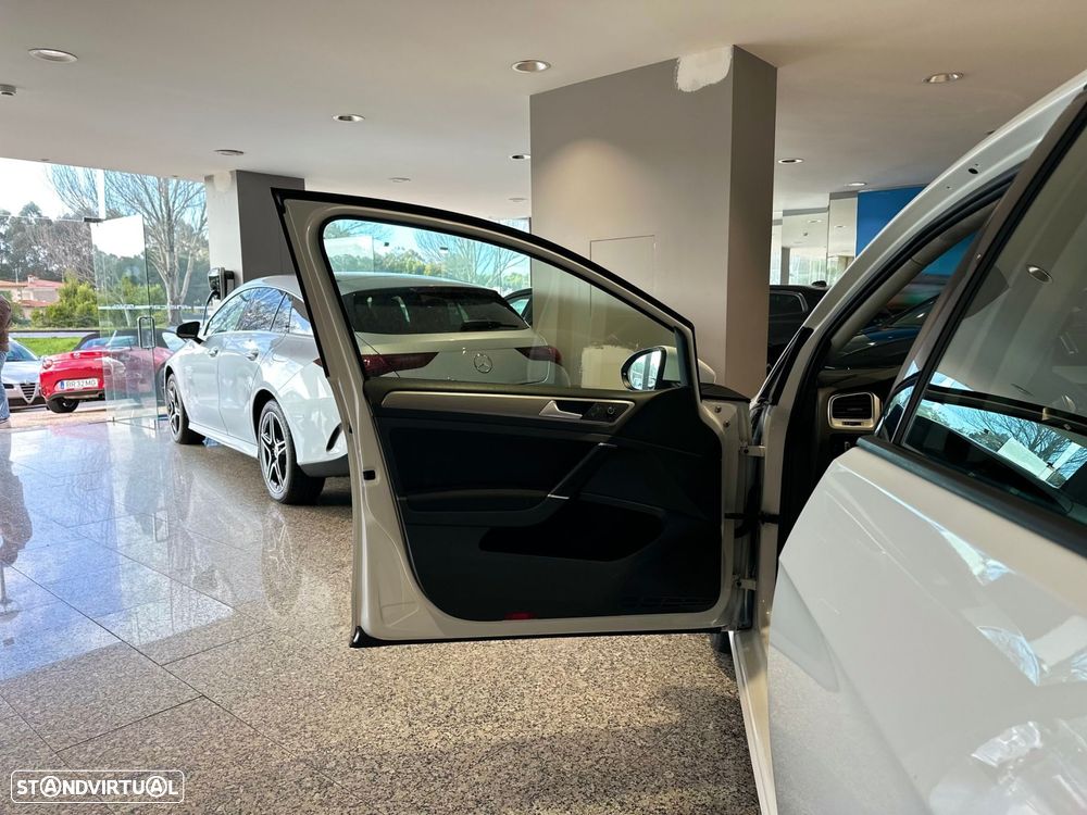 VW Golf 1.6 TDi Trendline - 9