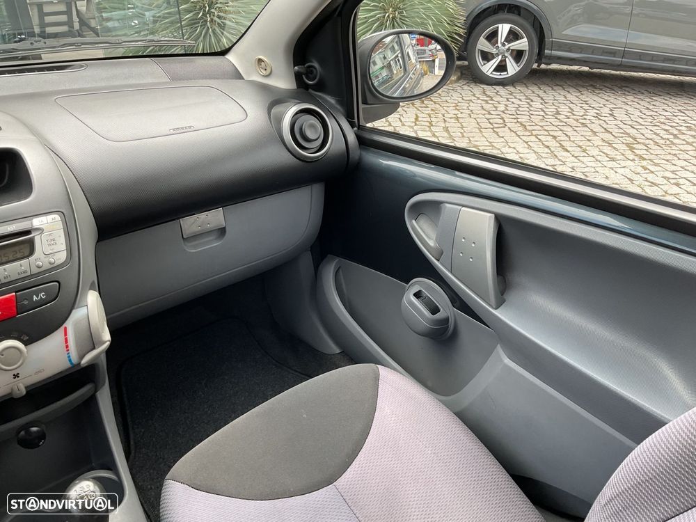 Toyota Aygo 1.0 Orange Edition - 26