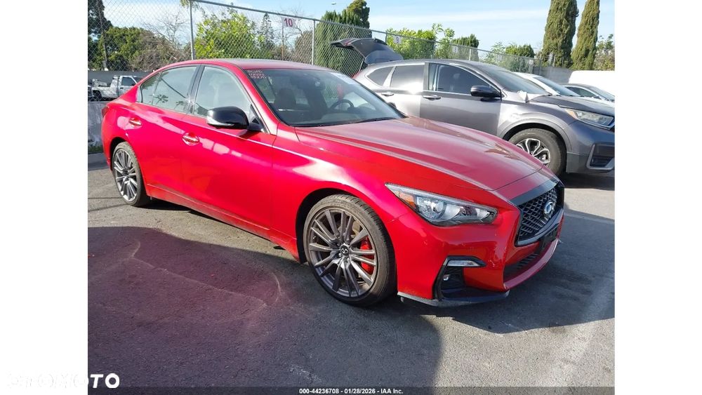 Infiniti Q50 - 1