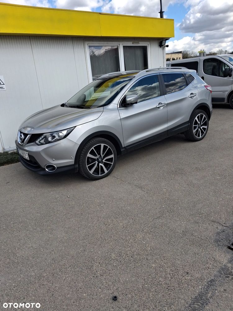 Nissan Qashqai 1.6 DCi ALL-MODE 4x4i TEKNA+ - 1